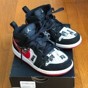 Jordan 1 mid, toddler size 9C